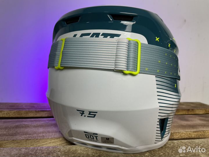 Мотошлем Leatt Moto 7.5 Acid Fuel