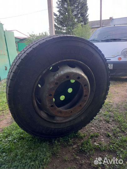 Колеса на фуру