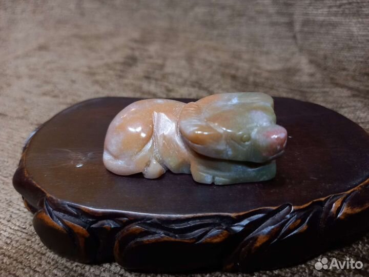 Старинная статуэтка Китай 19 в, нефрит