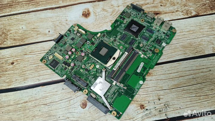 Материнская плата для ноутбука бу DNS MB50IA1, DNS