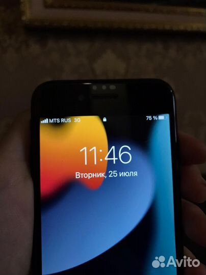 Телефон iPhone 7