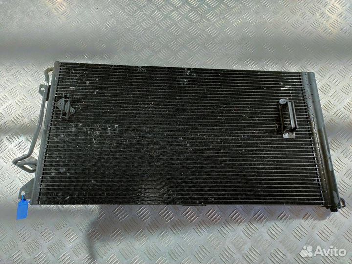 Радиатор кондиционера Audi Q7 4L 2008 4L0260401A