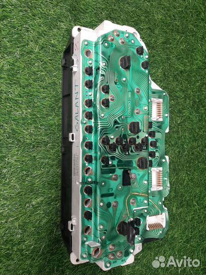 В наличии: Панель приборов Mitsubishi Galant 8