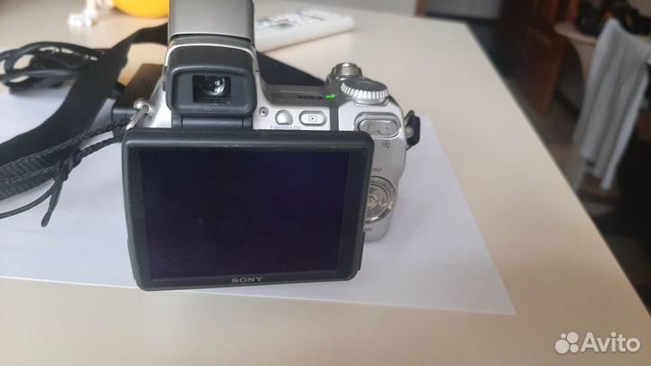 Цифровой фотоаппарат sony