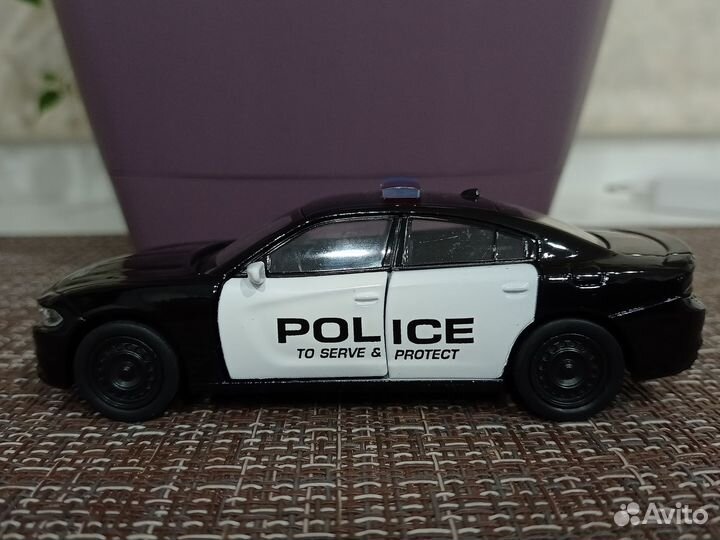 Dodge Charger Police Welly 1:42
