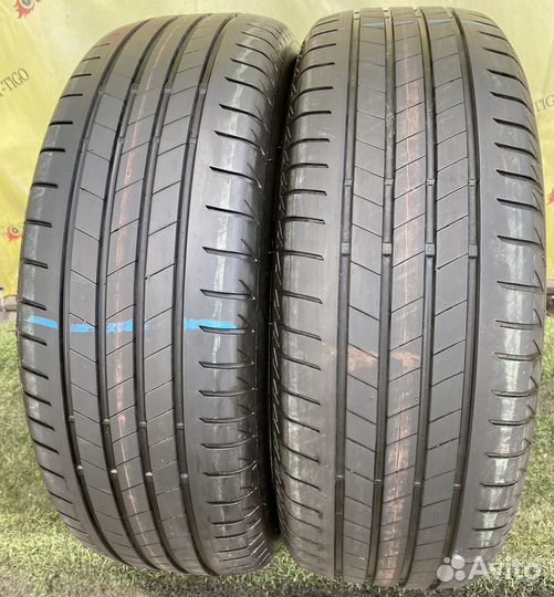 Bridgestone Turanza T005 215/60 R17