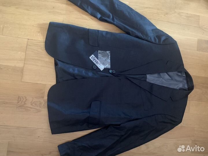 Брючный костюм новый