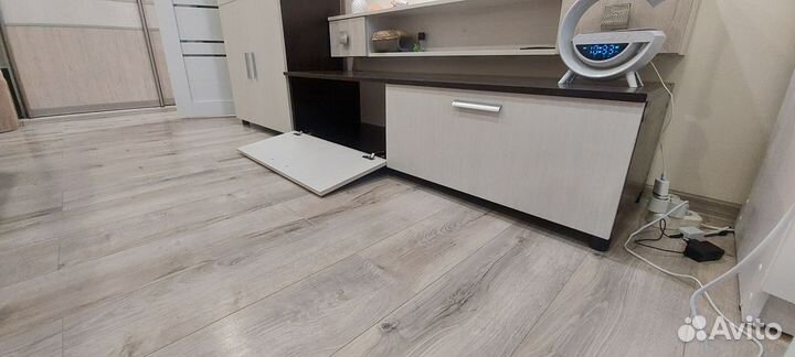 Шкаф комнатный с полками + тумба