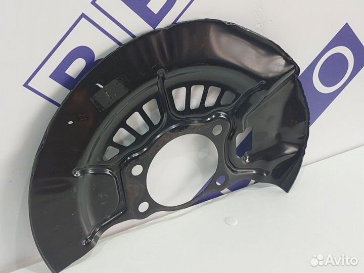 Тепловая защита перед тормозного диска правая