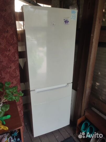 Холодильник indesit бу