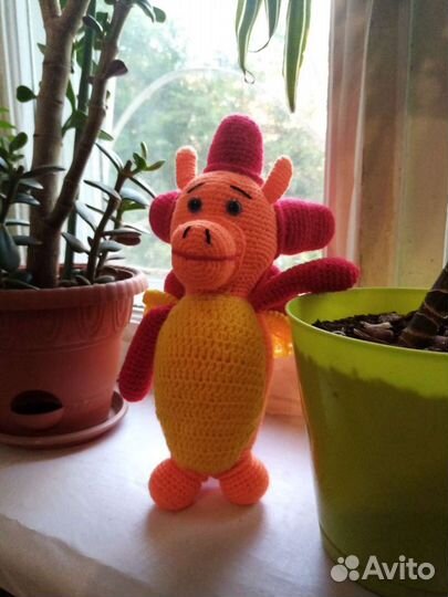 Вязаный дракоша-тоша