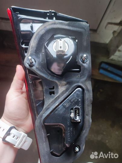 Фонарь nissan qashqai левый оригинал