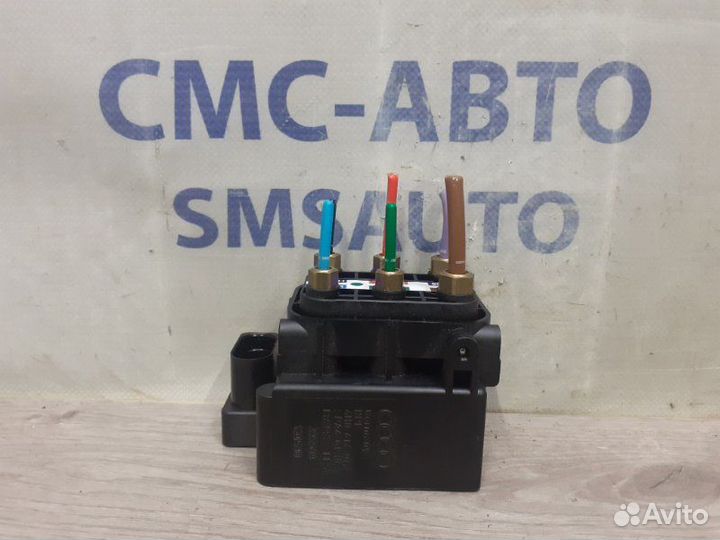 Блок клапанов пневмоподвески Audi A6 Allroad C7