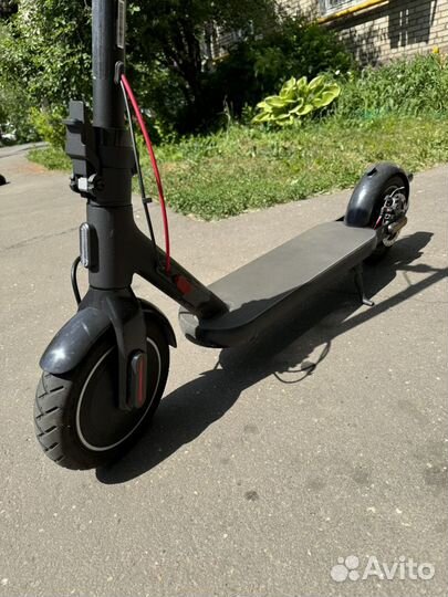 Электросамокат Xiaomi Scooter 4