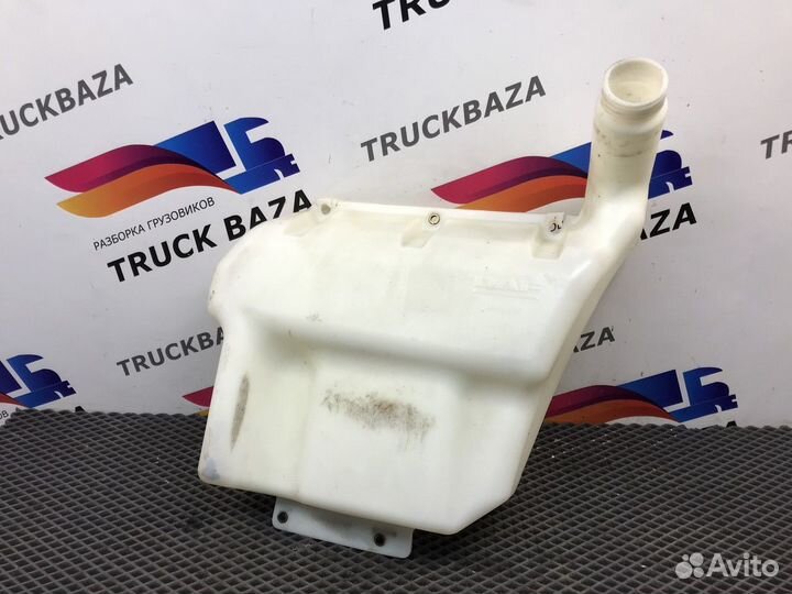 Бачок омывателя лобового стекла