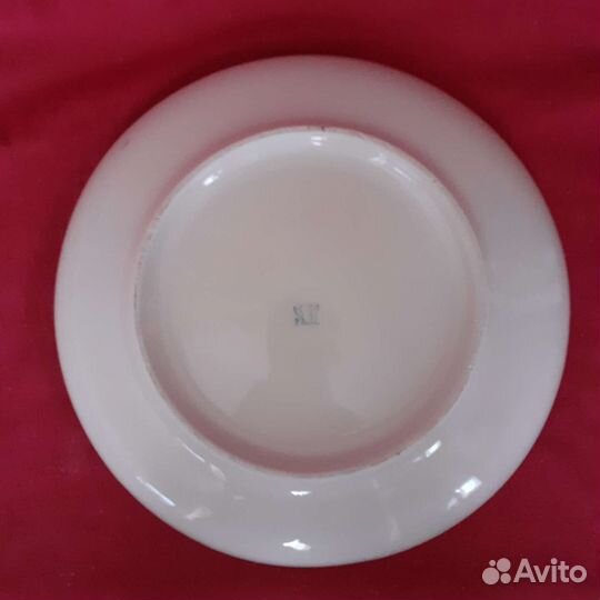 Тарелка,фарфор песочное