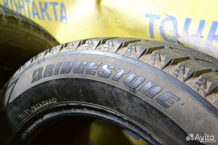 Bridgestone Blizzak Revo2 215/60 R17