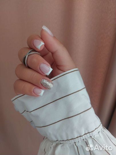 Маникюр и наращивание ногтей