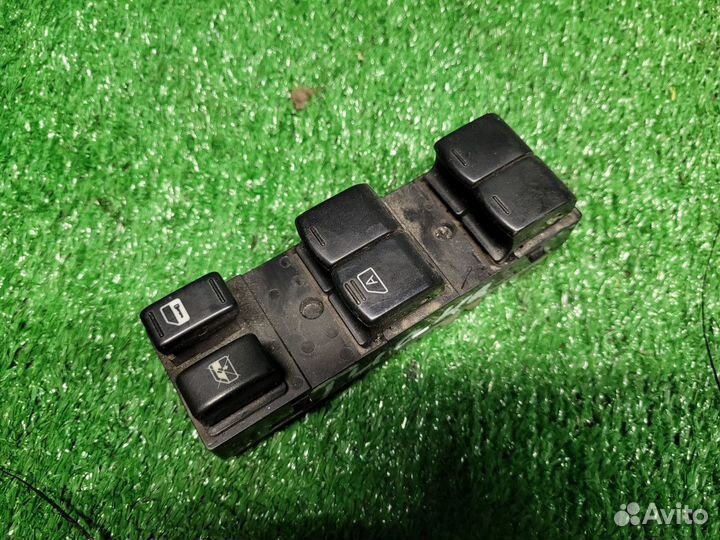 Блок управления стеклоподъёмниками Nissan Teana
