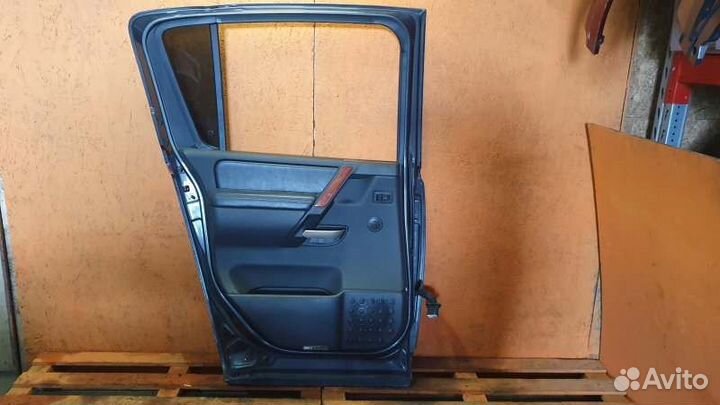 Дверь боковая задняя левая Infiniti Qx56 JA60 5.6
