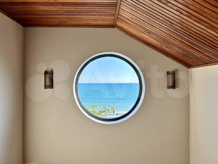 Дом 180 м² на участке 2300 м² (Абхазия)