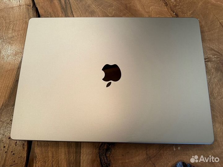 MacBook Pro 16 M1 Max/32 GB/32c/512 SSD/28 циклов