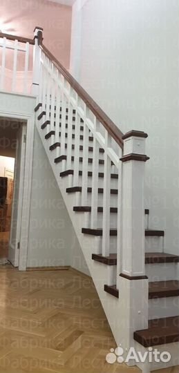 Лестница из массива дерева