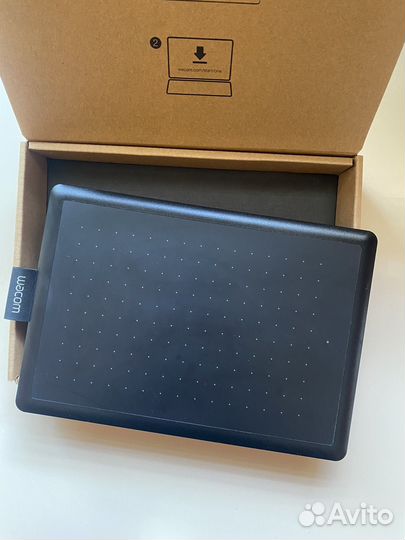 Графический планшет Wacom One by Wacom Medium