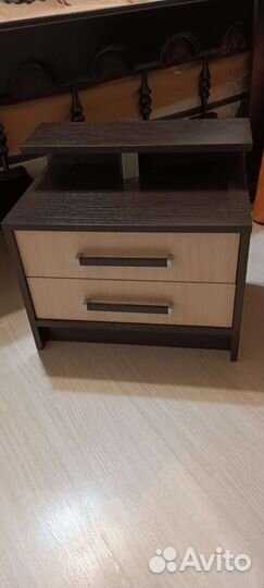 Гарнитур Столик Зеркало + Тумбы +Часы в Идеале