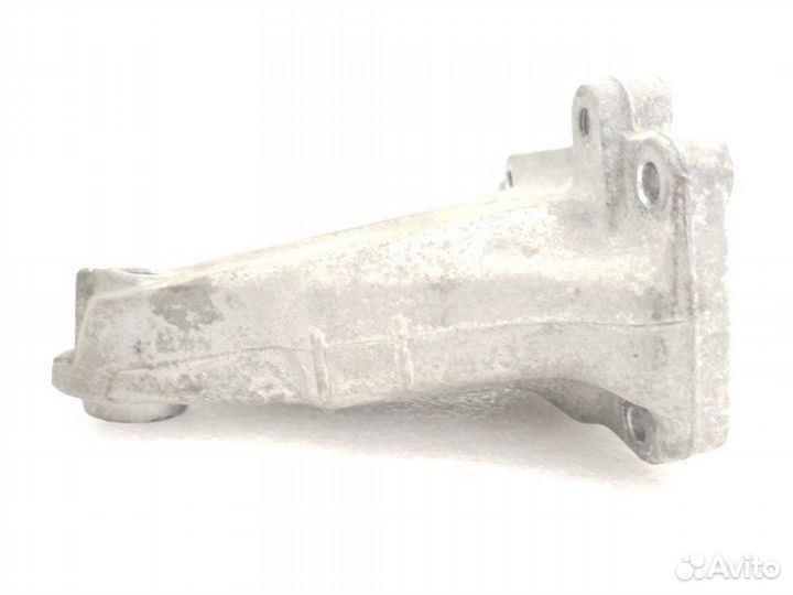 Кронштейн двигателя левый Mercedes-Benz S-Class