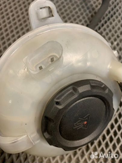 Бачок расширительный Volkswagen Atlas 3.6 FSI