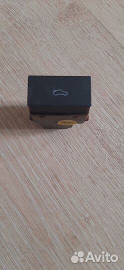 Кнопка Audi A6 (C6) 4F2