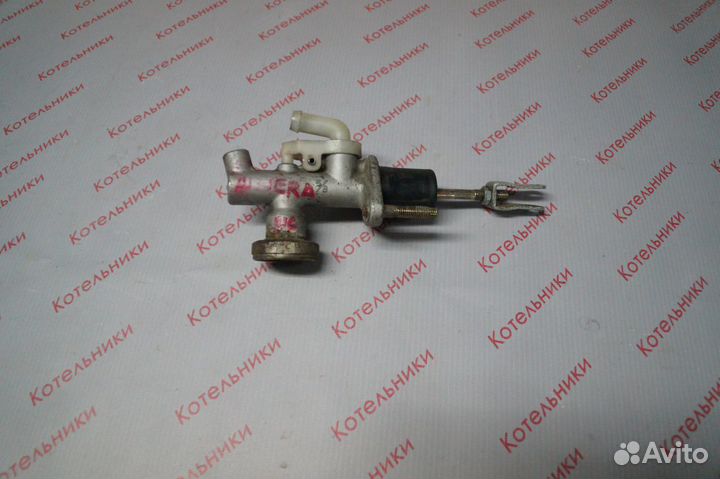 Nissan 30610-5M007 Цилиндр сцепления главный