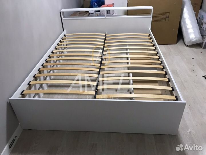 Кровать 180х200 см