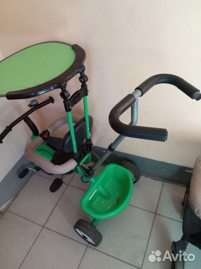 Детский трехколесный велосипед бу