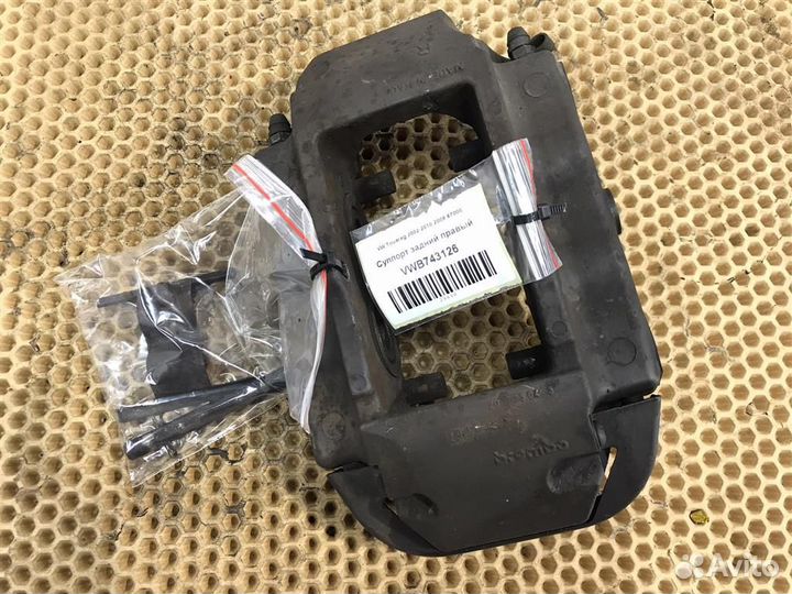 Суппорт задний правый VW Touareg GP (7LA,7L6,7L7)