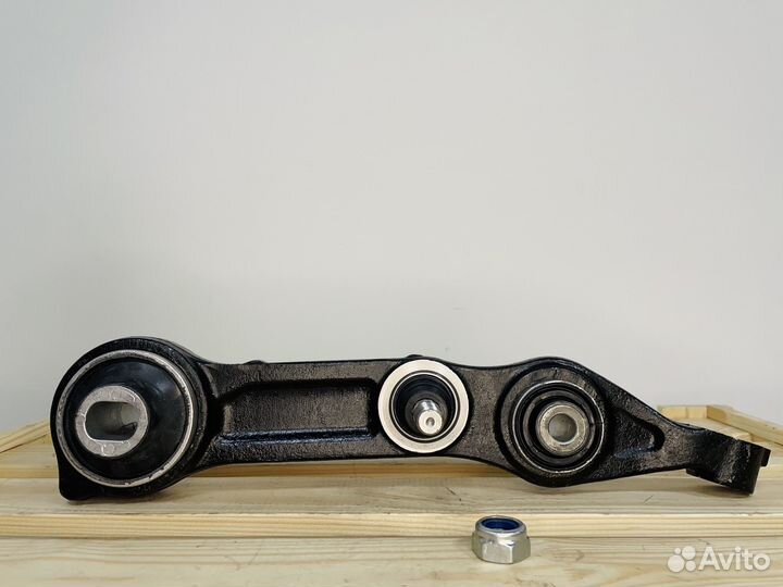 Рычаг передний, поперечный Mercedes W211 rwd 05-10