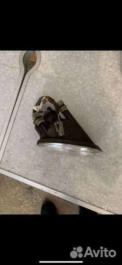 Правая противотуманная фара Toyota Ipcum ACM20