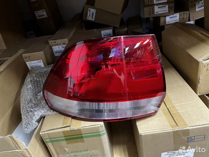 VW Polo Sedan Задние Фонари Дорестайлинг