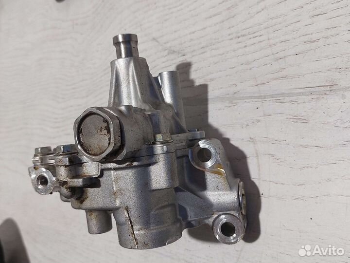 Toyota Rav4 XA50 Насос масляный