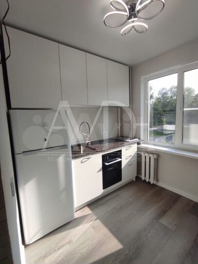 2-к. квартира, 42 м², 3/5 эт.