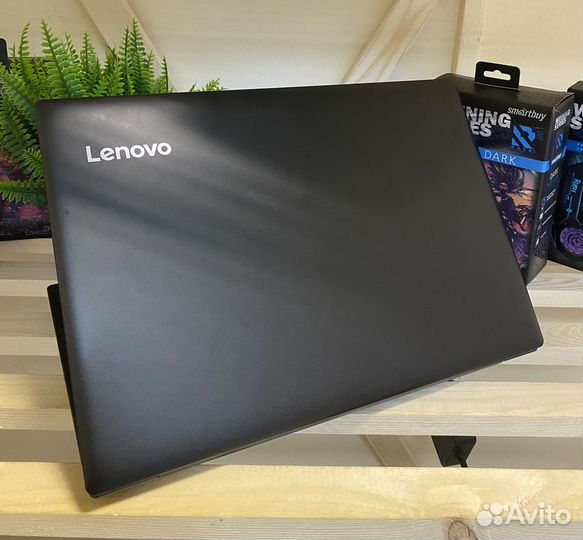 Игровой Lenovo /i5-8250U/Radeon530/8gb/SSD