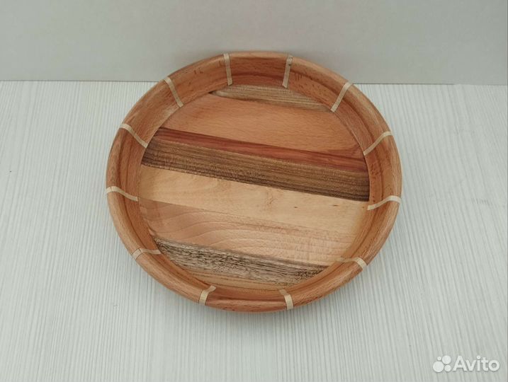 Деревянная тарелка