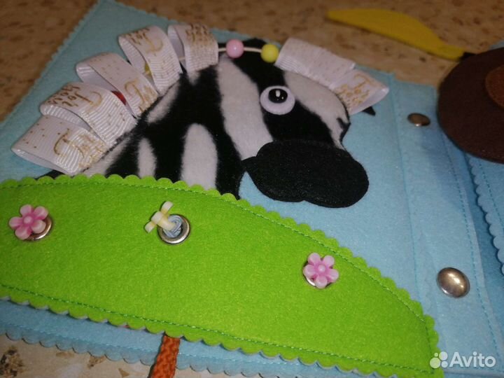 Развивающая книга из фетра экзотика для малышей