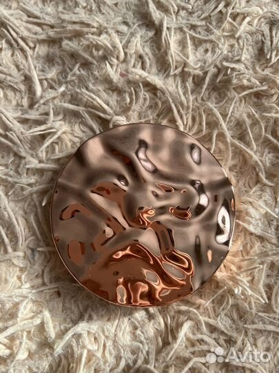 Хайлайтер от Revolution