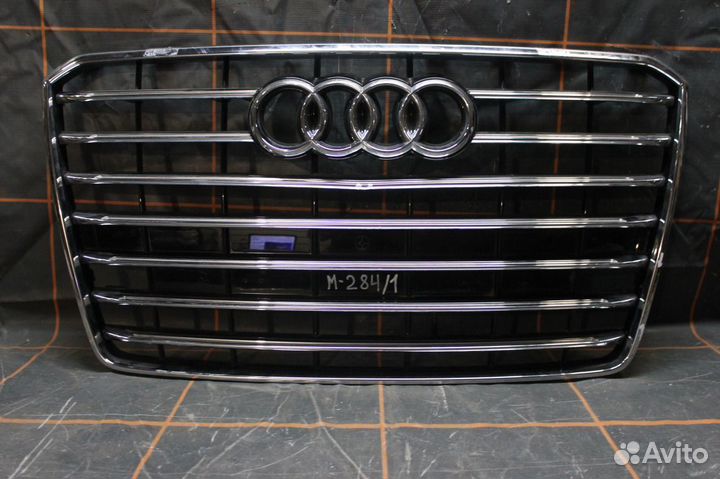 Решетка радиатора - Audi A8 4H