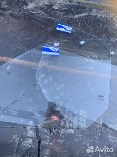 Боковое стекло на ваз 2110