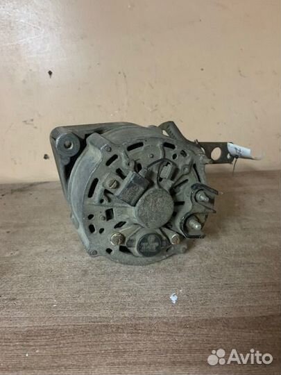 Генератор BMW 3-E30 80A