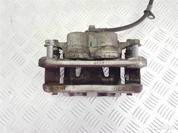 Суппорт передний правый Lexus ES 7