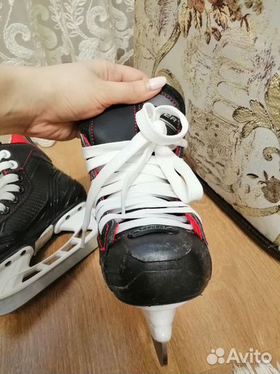 Коньки хоккейные Bauer